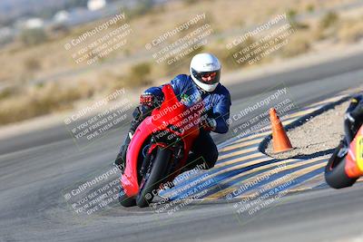 media/Jan-09-2022-SoCal Trackdays (Sun) [[2b1fec8404]]/Turn 11 (935am)/